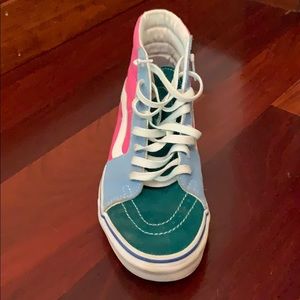 Multi color Vans hightop. M7/W8.5
